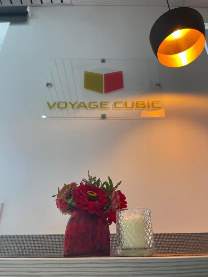Voyage Cubic Adults Only Apartment Sibiu Bagian luar foto