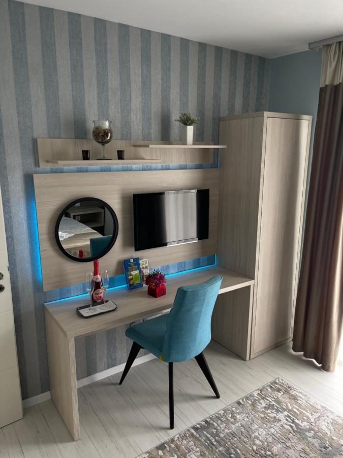 Voyage Cubic Adults Only Apartment Sibiu Bagian luar foto