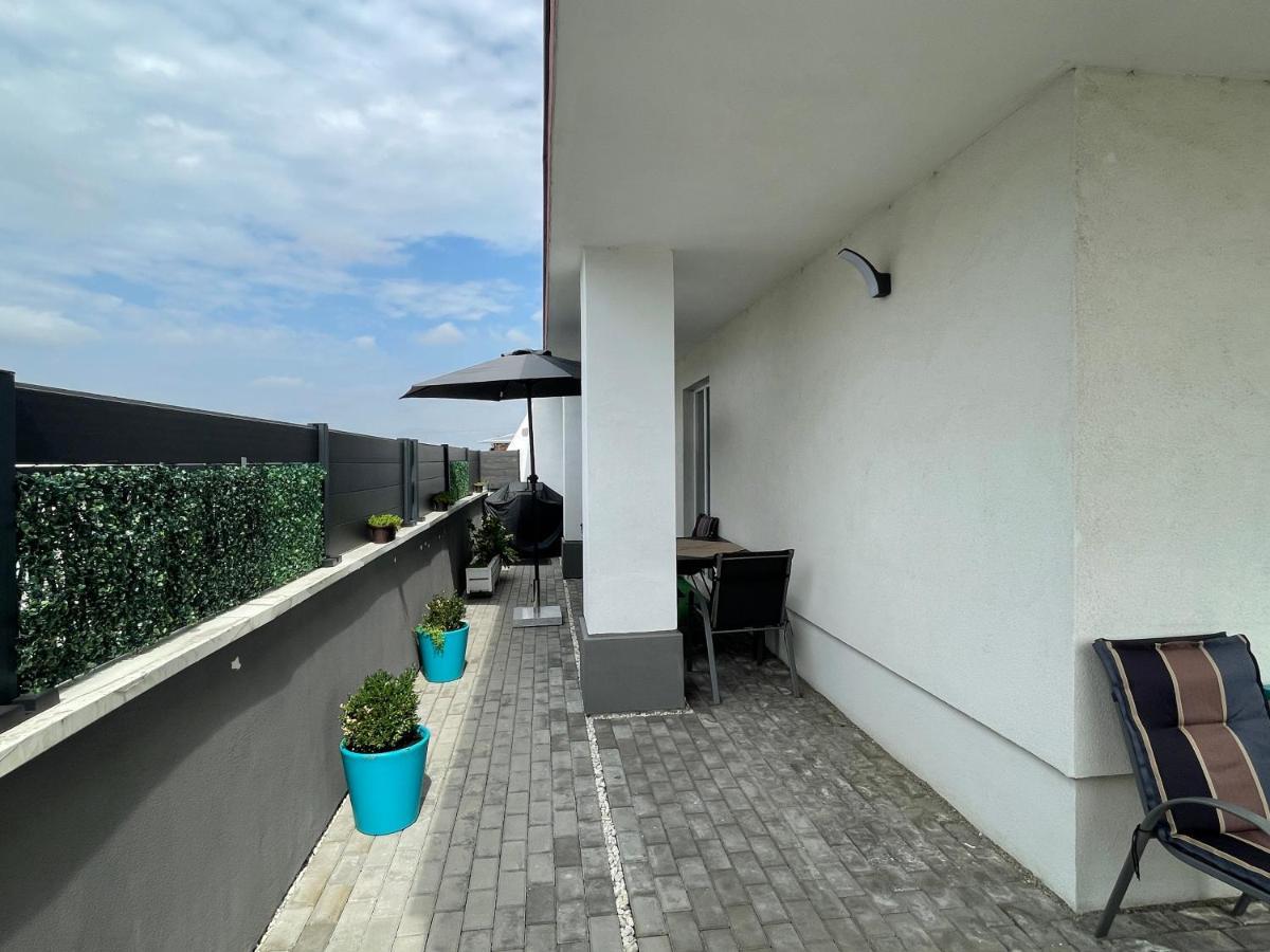 Voyage Cubic Adults Only Apartment Sibiu Bagian luar foto
