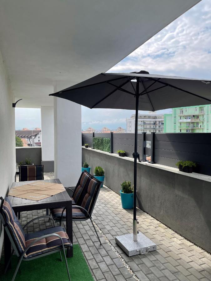 Voyage Cubic Adults Only Apartment Sibiu Bagian luar foto