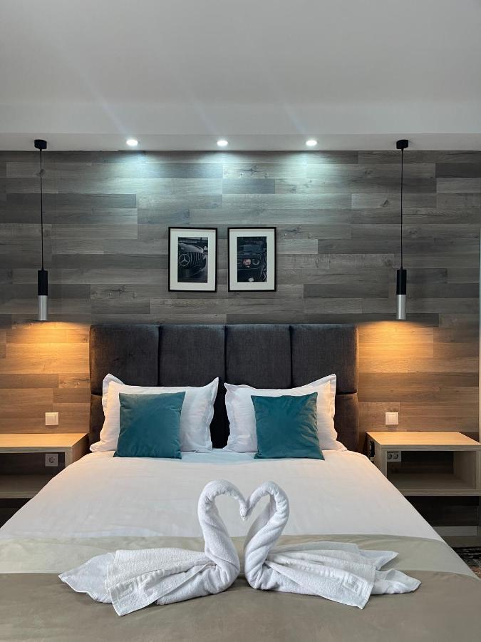 Voyage Cubic Adults Only Apartment Sibiu Bagian luar foto