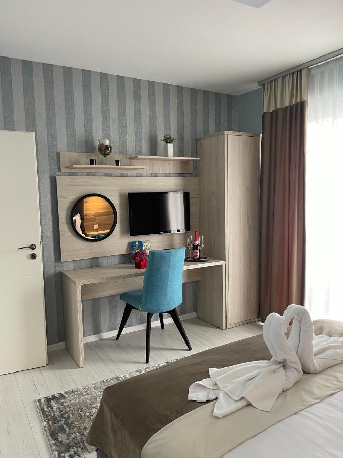 Voyage Cubic Adults Only Apartment Sibiu Bagian luar foto